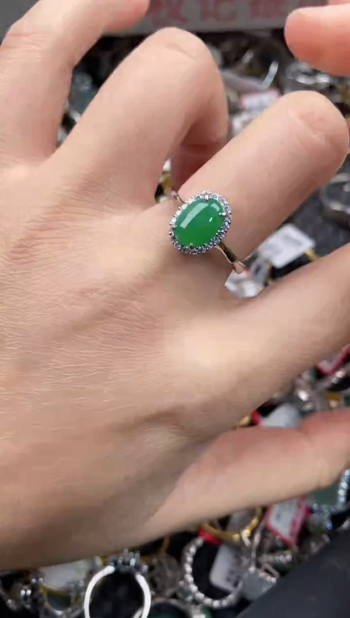 银S925镶嵌戒指翡翠999             7