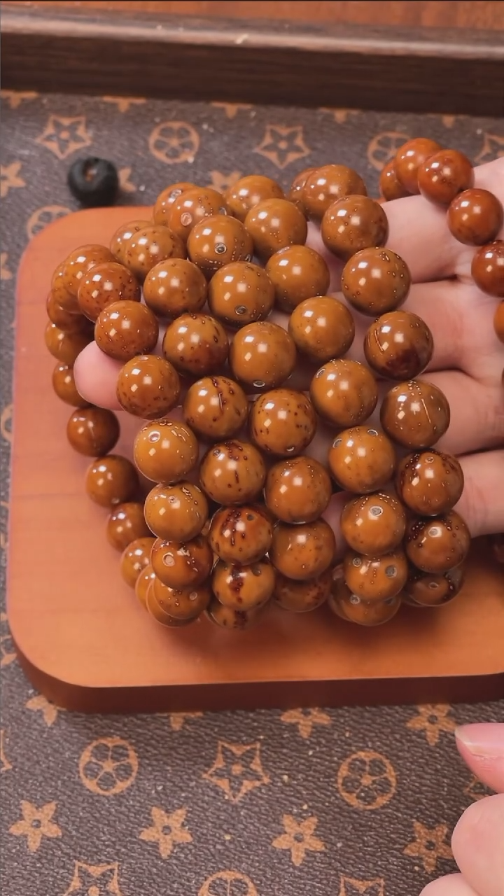 【闪购商品】紫金鼠手串纯黄皮紫金鼠圆珠2108