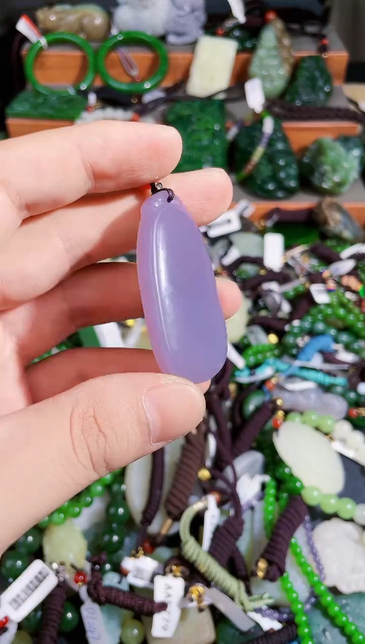 和田玉未镶嵌颈饰拍一发一