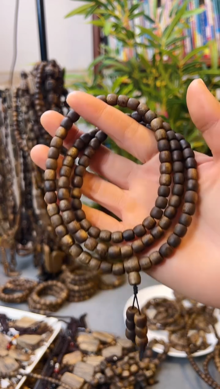 【闪购商品】沉香手串棋楠鼓珠多圈