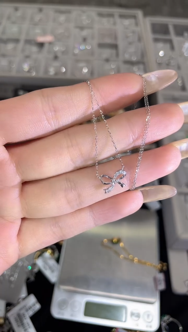 18K金镶嵌项链钻石YH