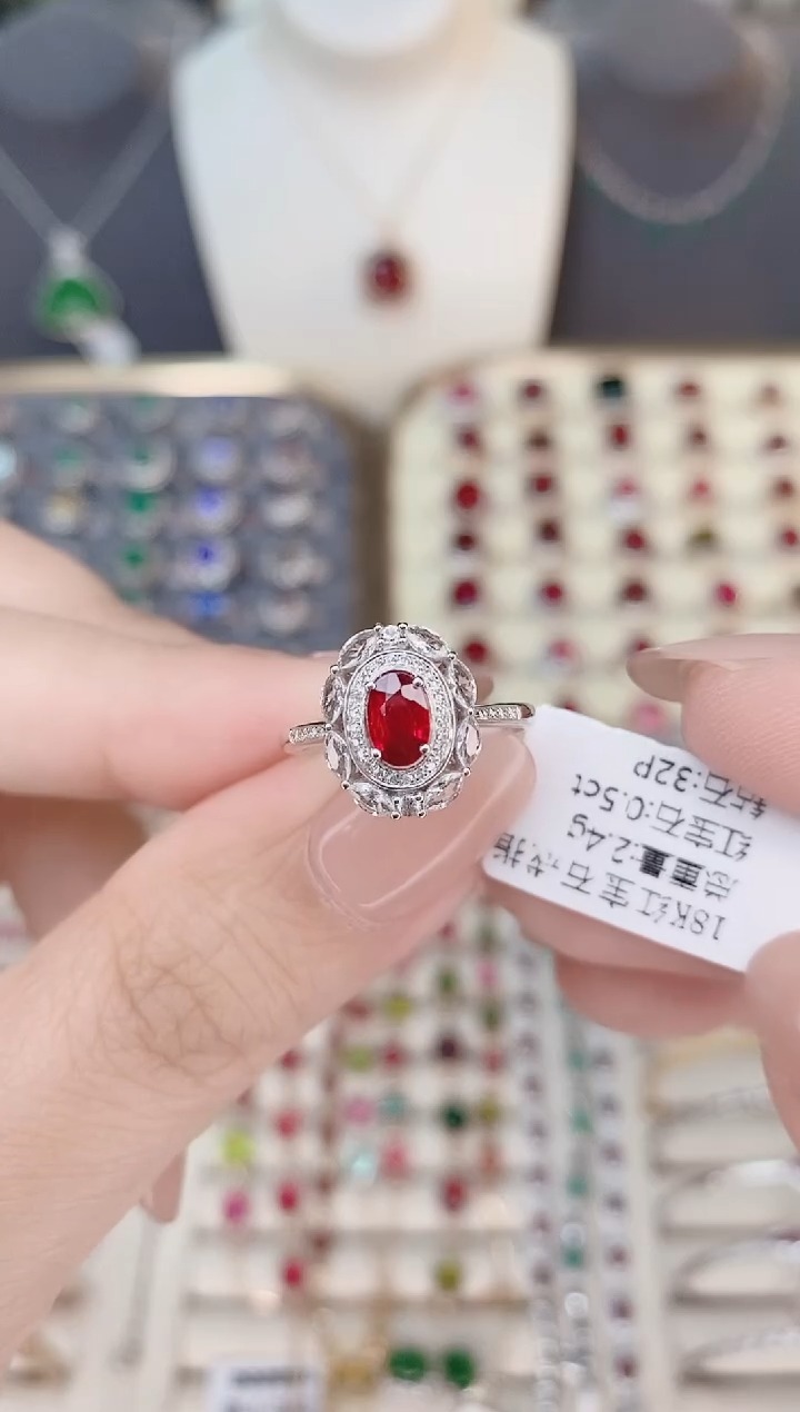 18K金镶嵌红宝石戒指红宝石50分