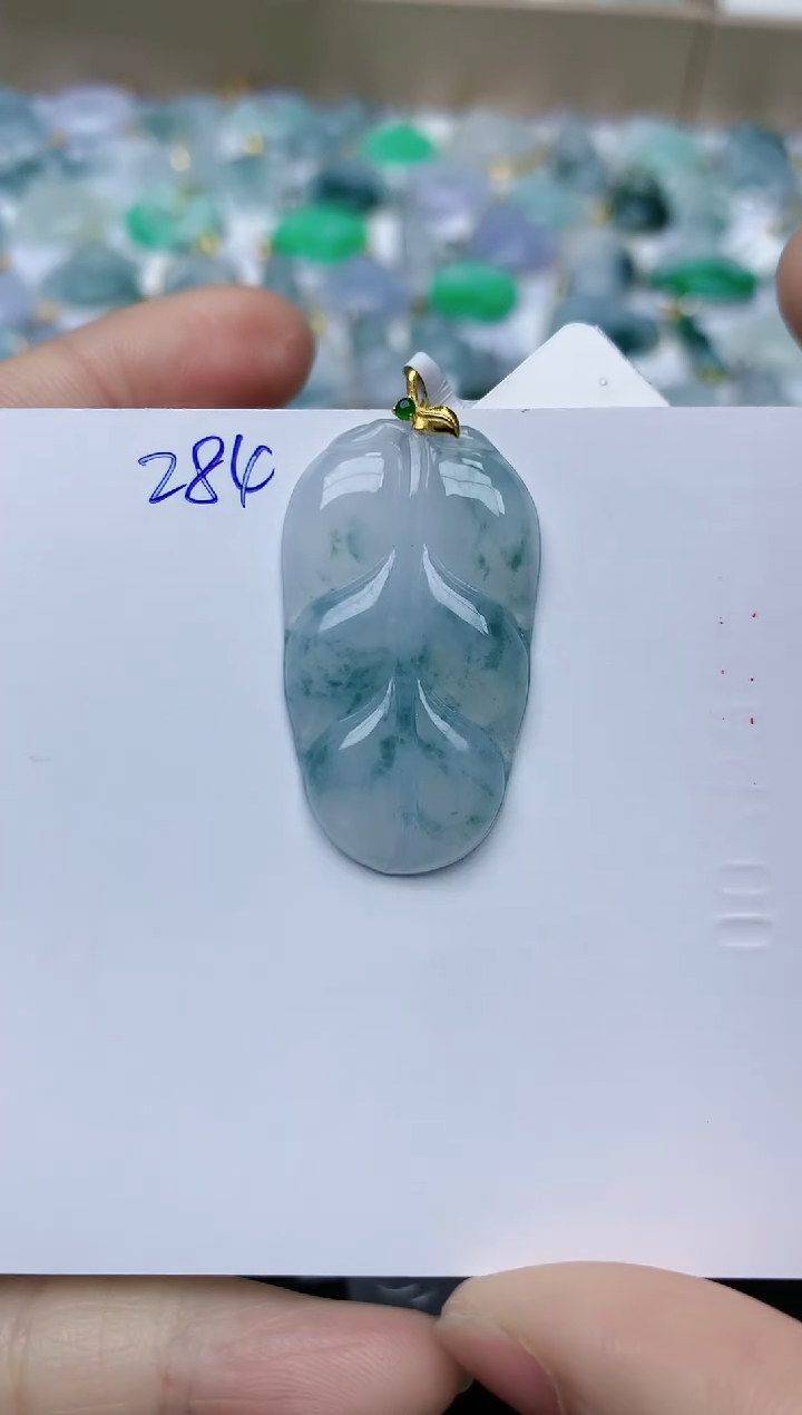 【闪购商品】翡翠颈饰18K金镶嵌天然翡翠A货    284