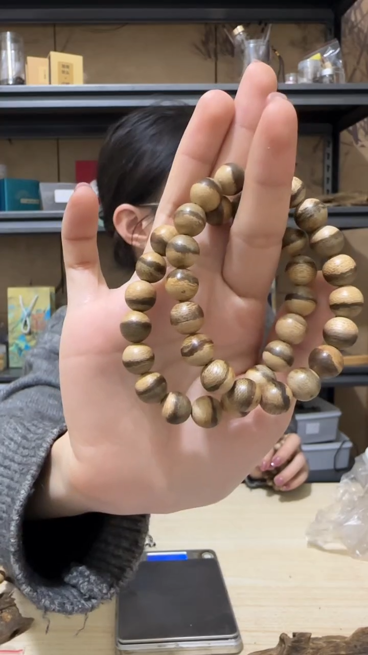 【闪购商品】沉香手串18号马泥涝野料手串多样性一条卡10