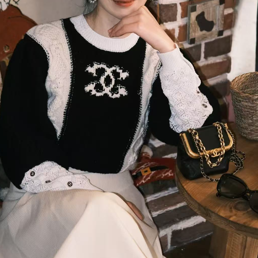 99新 Chanel/香奈儿 21A城堡系列泡泡袖黑白针织毛衣40码