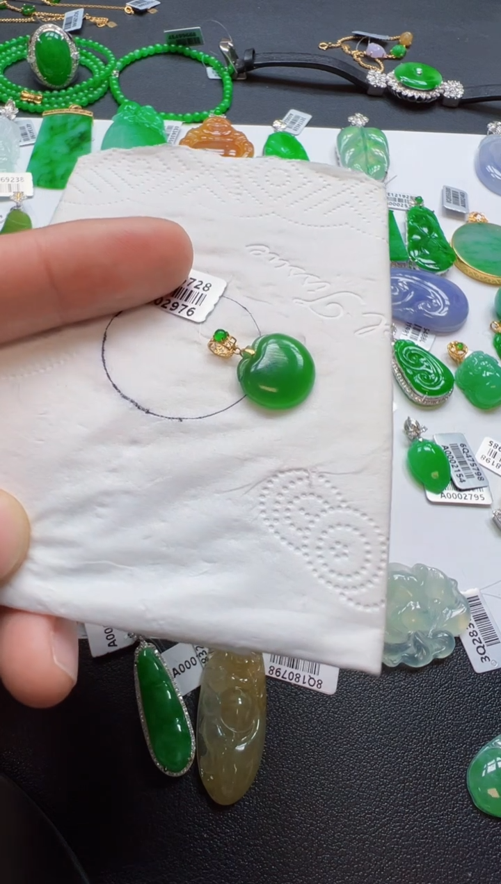 【闪购商品】定制翡翠18K金镶嵌1100元