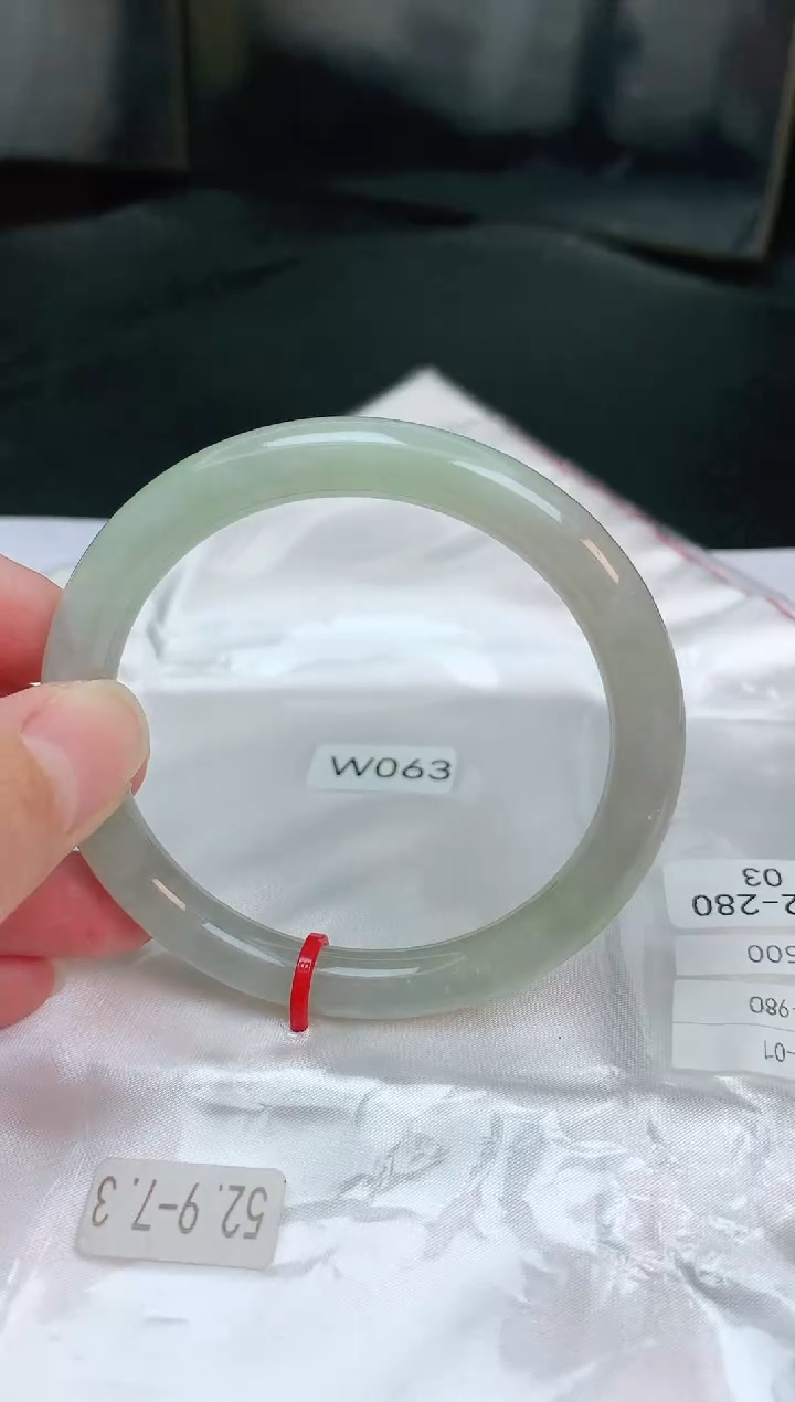 【闪购商品】翡翠手镯未镶嵌缅甸天然A货翡翠手镯