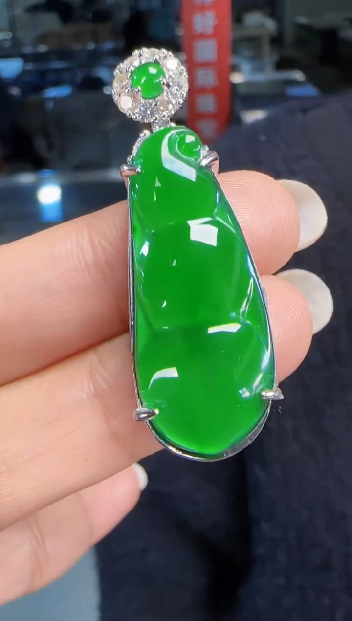 未镶嵌定制翡翠翡翠吊坠49