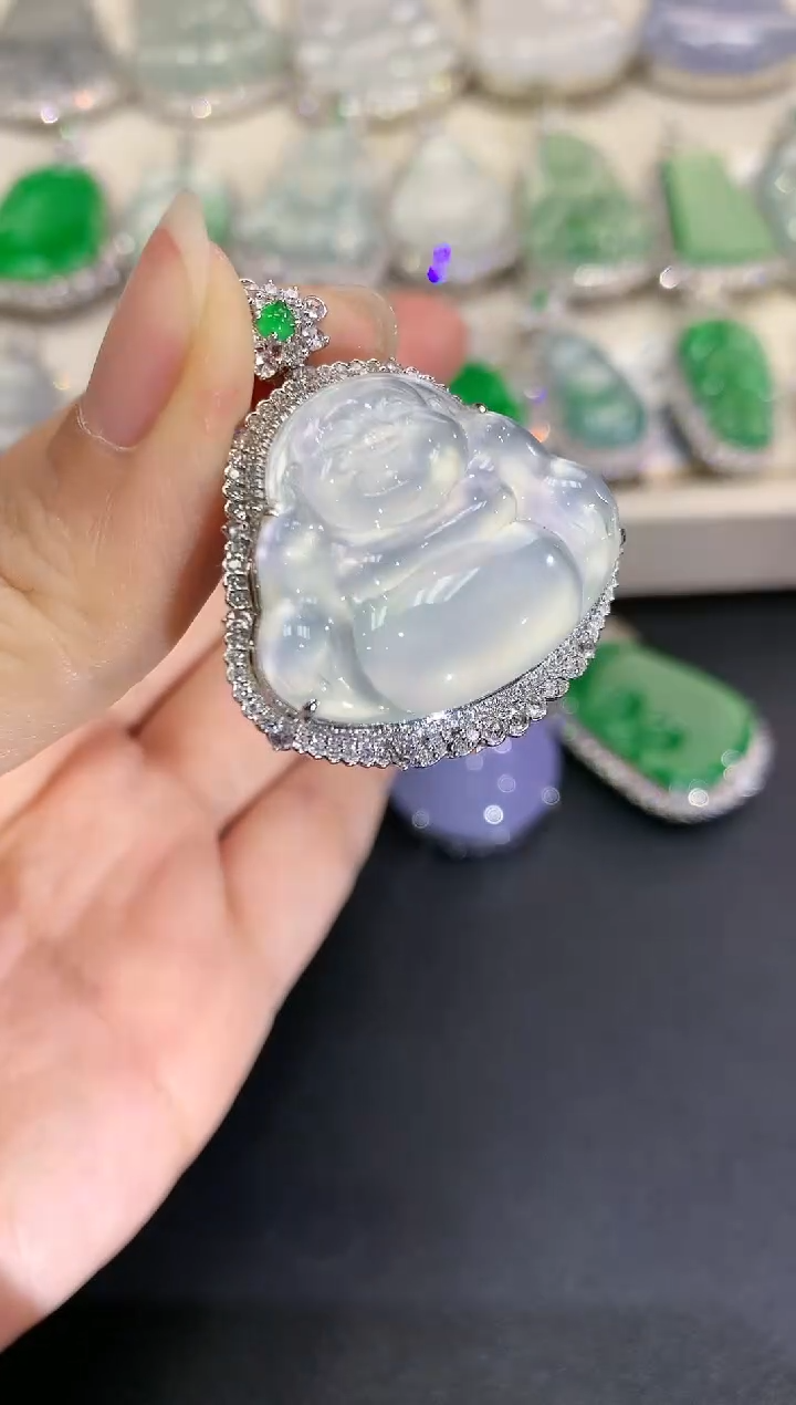 【闪购商品】翡翠颈饰18K金镶嵌C180