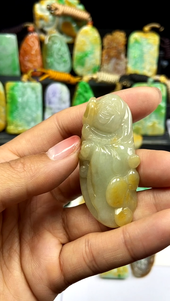 【闪购商品】翡翠颈饰未镶嵌翡翠A货