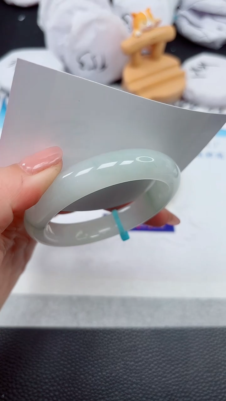 【闪购商品】石英质玉手镯未镶嵌691