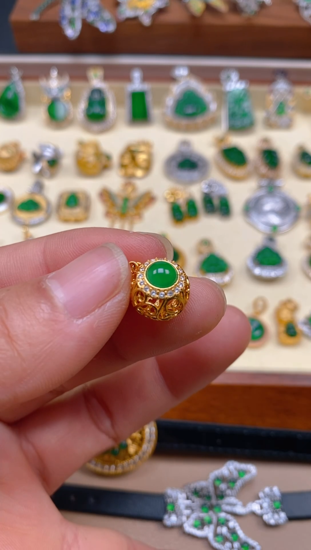 【闪购商品】翡翠吊坠(不含链)银S925镶嵌配饰