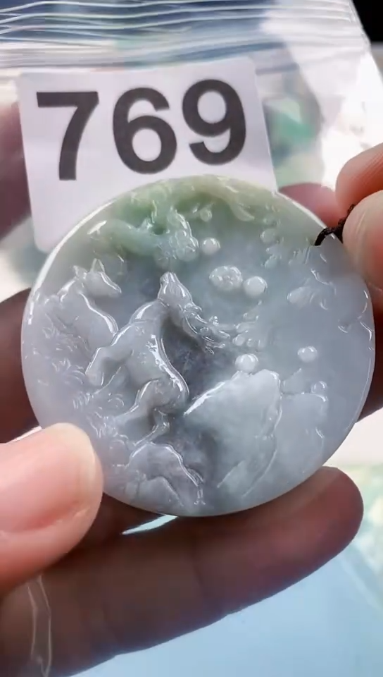 【闪购商品】翡翠颈饰未镶嵌天然翡翠吊坠挂件