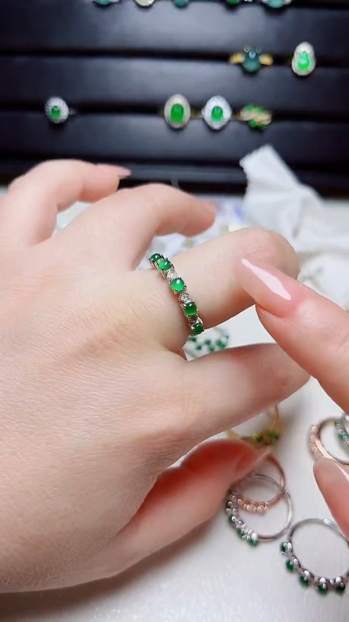 翡翠戒指银S925镶嵌天然翡翠s925银