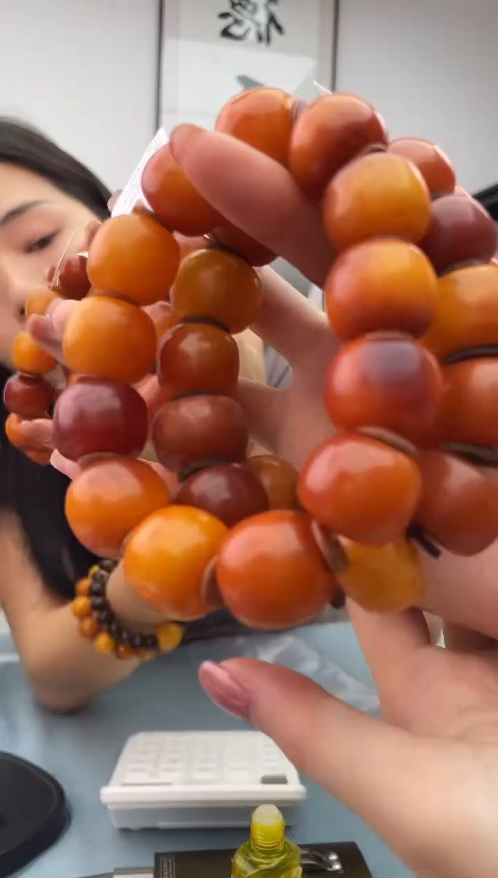 未镶嵌蜜蜡珠宝奇石假一罚十，060.19+微瑕多样性发一件