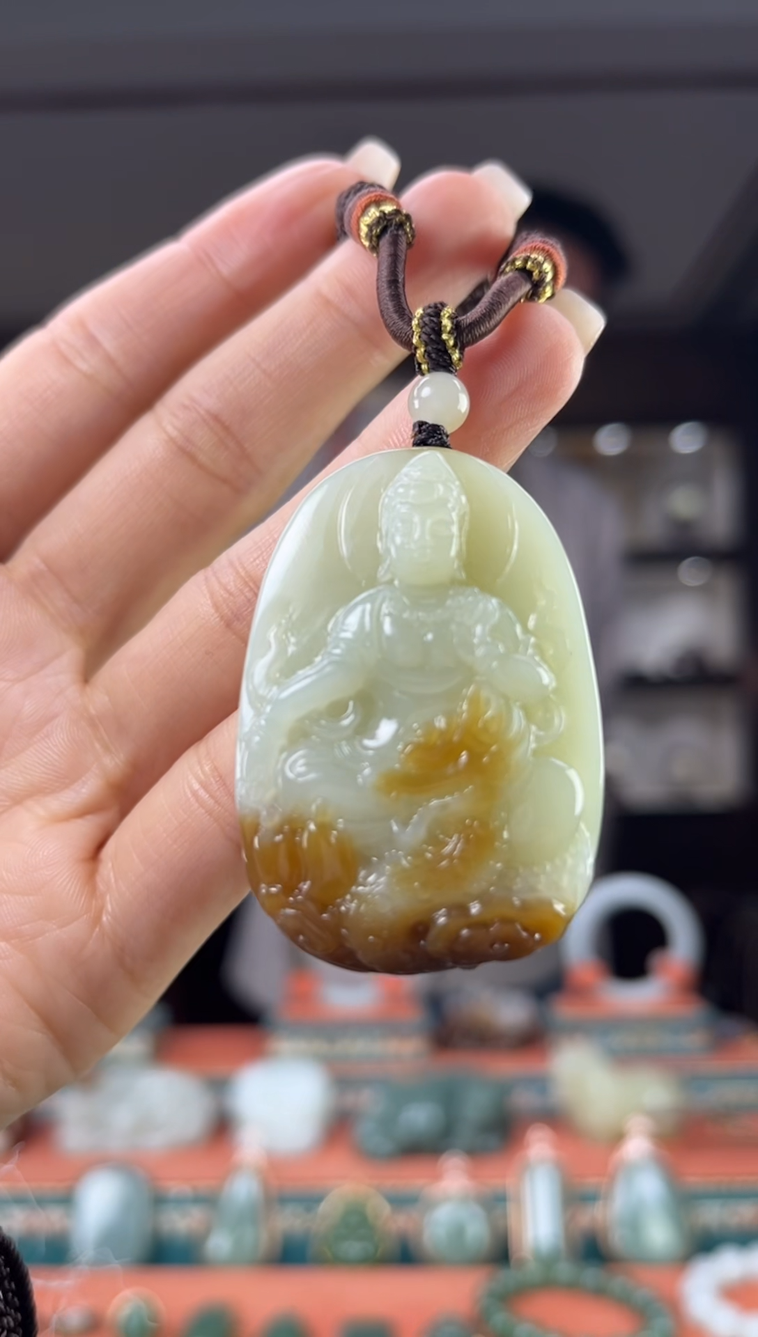 颈饰未镶嵌和田玉佩佩