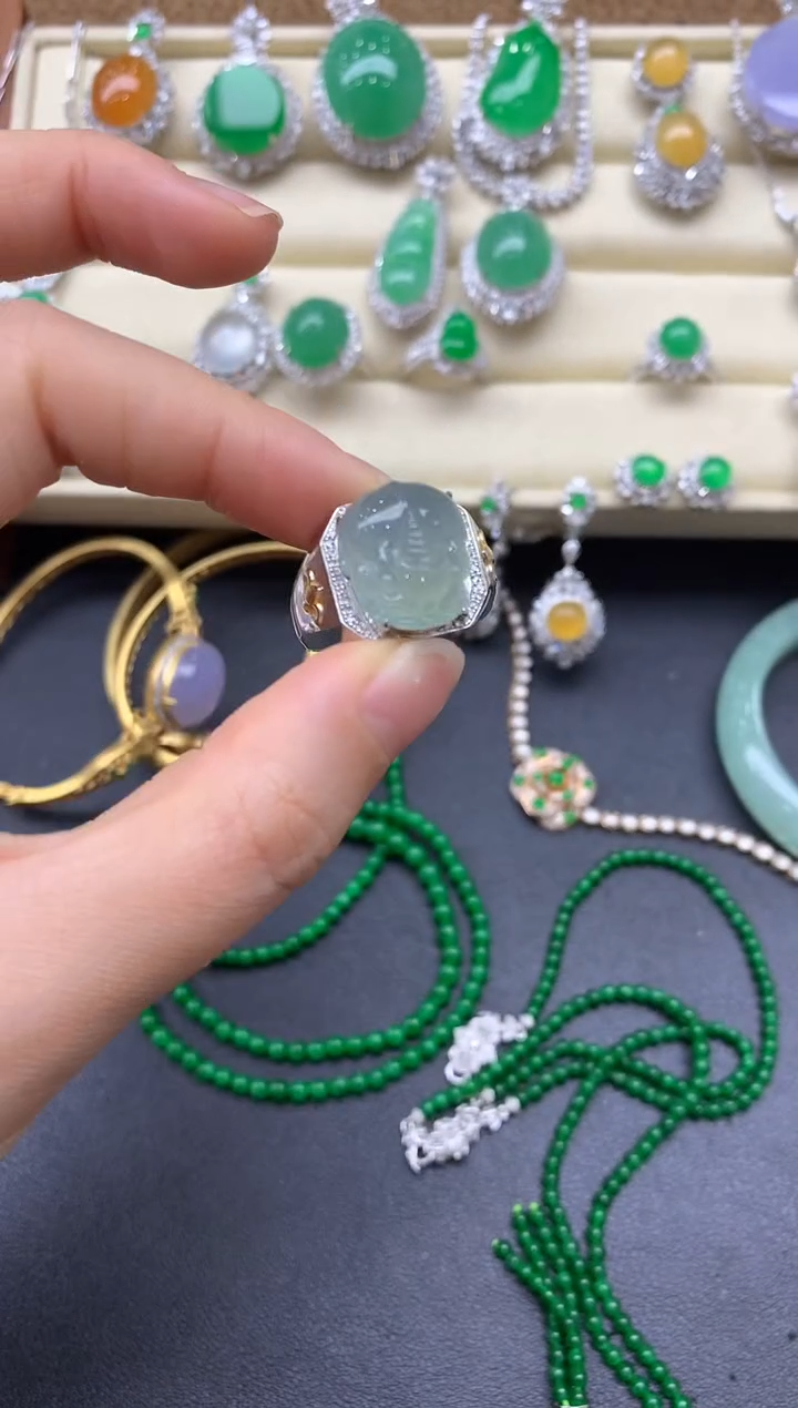 翡翠18K金镶嵌戒指650-中国好珍宝