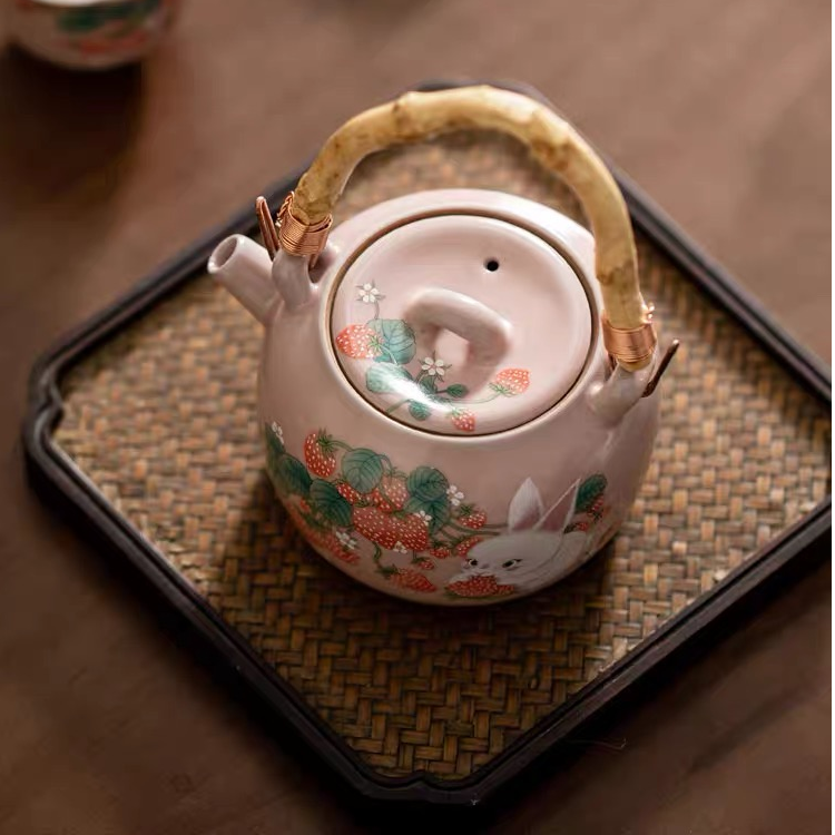 粉色汝窑草莓兔提梁壶陶瓷轻奢办公家用旅游泡茶一整套喝茶器具