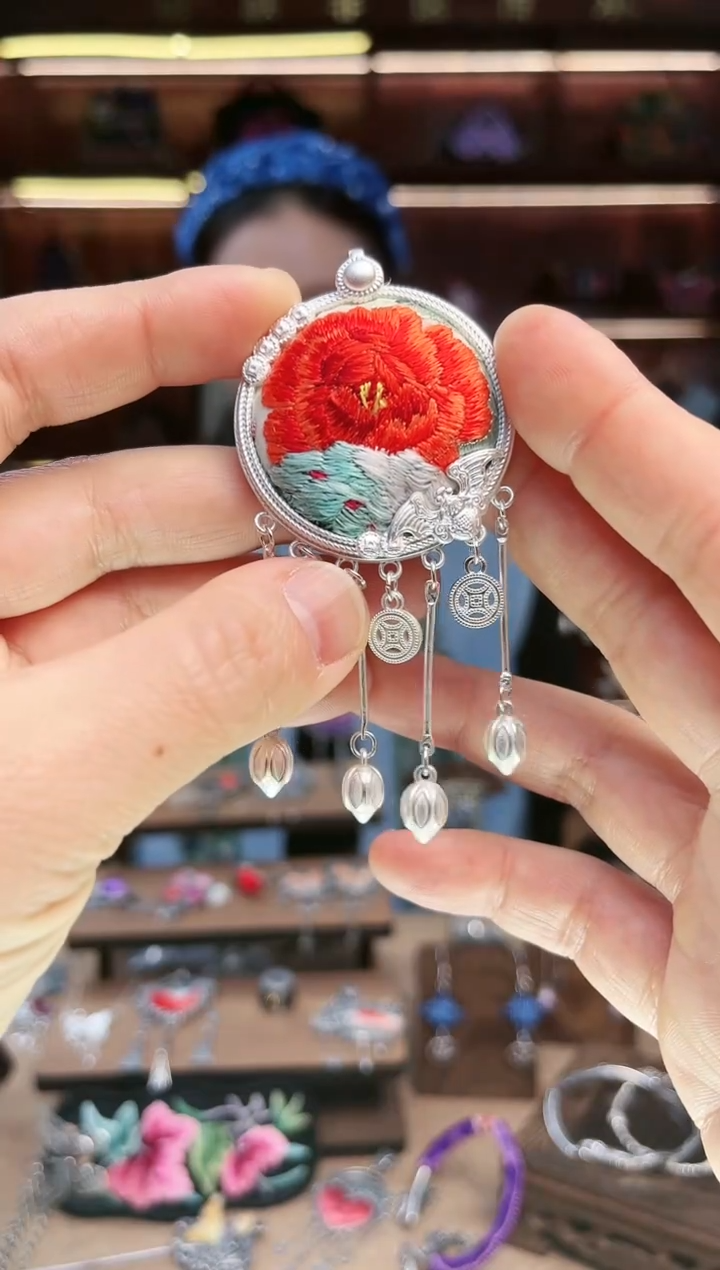 【闪购商品】织绣1692黔东南苗族刺绣