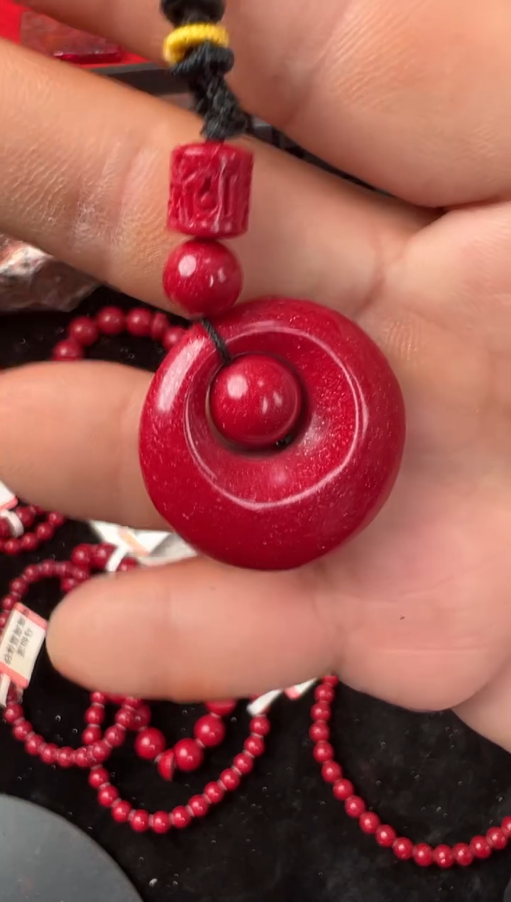 天然辰砂健***福红晶砂公主扣