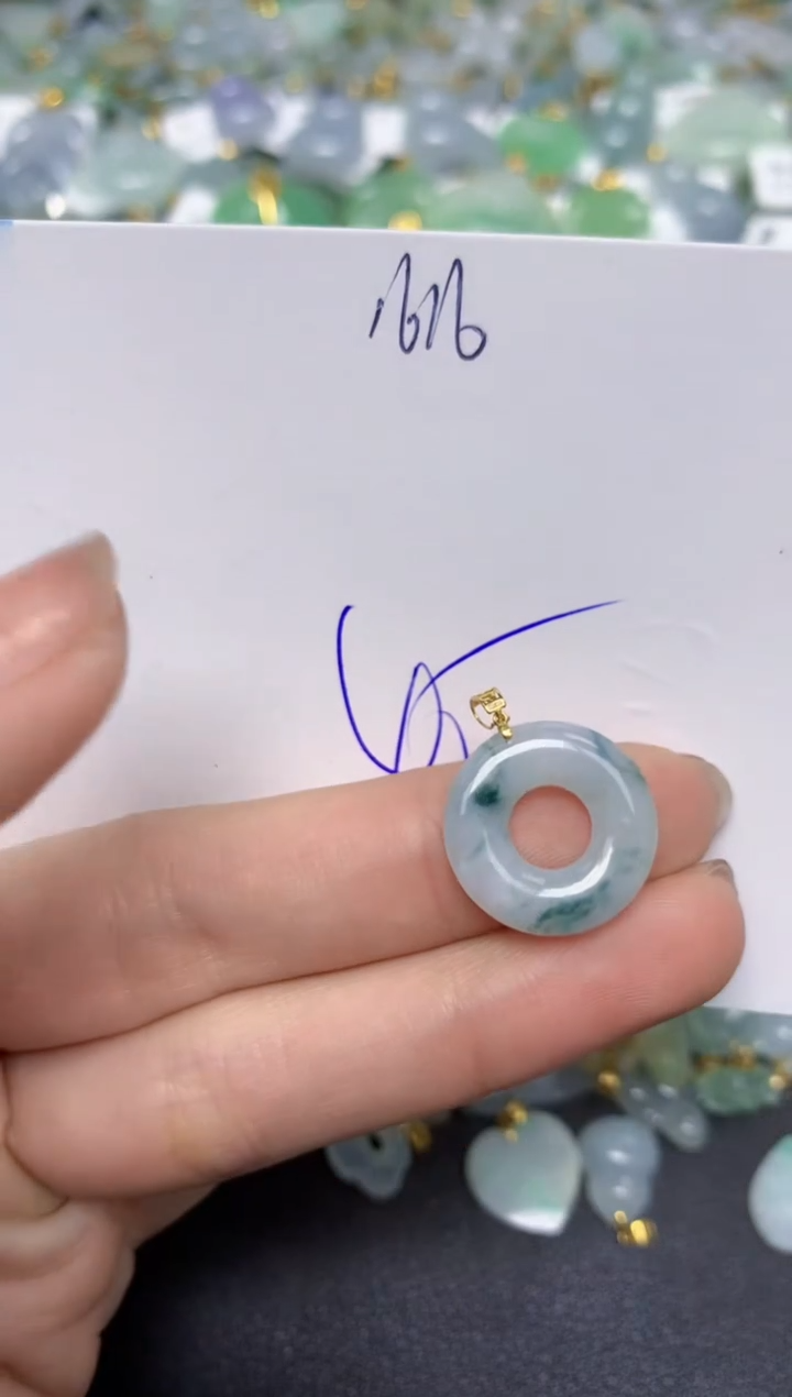 【闪购商品】翡翠颈饰18K金镶嵌天然翡翠A货