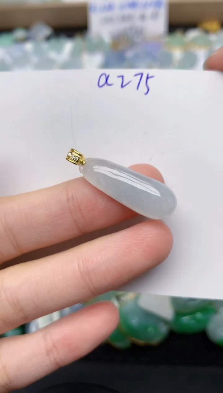翡翠未镶嵌颈饰天然缅甸A货翡翠