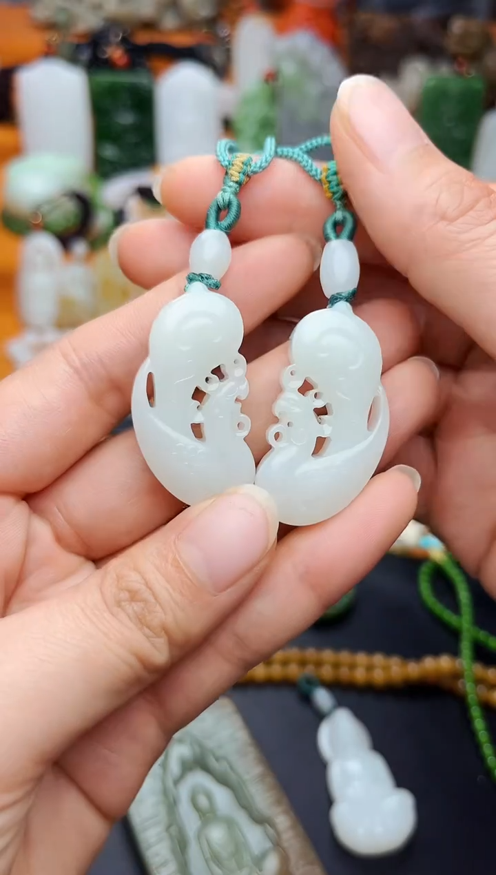 【闪购商品】和田玉颈饰未镶嵌龙凤对牌