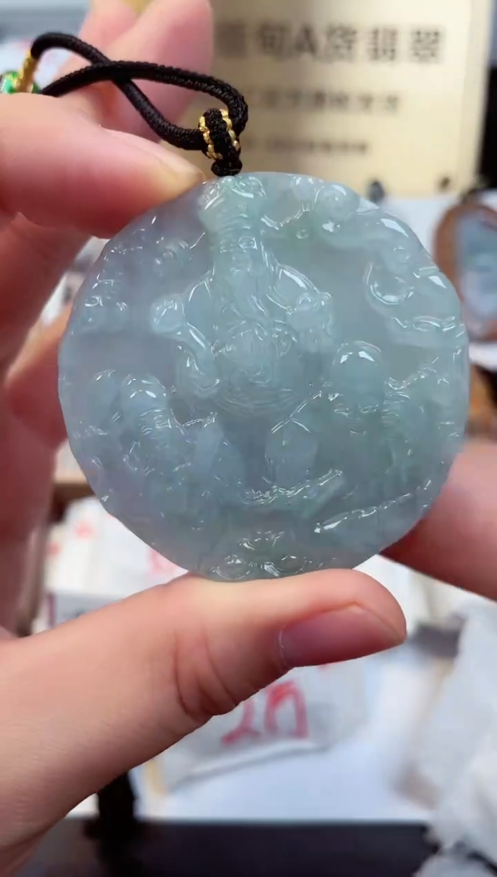 翡翠未镶嵌颈饰天然缅甸翡翠A货  