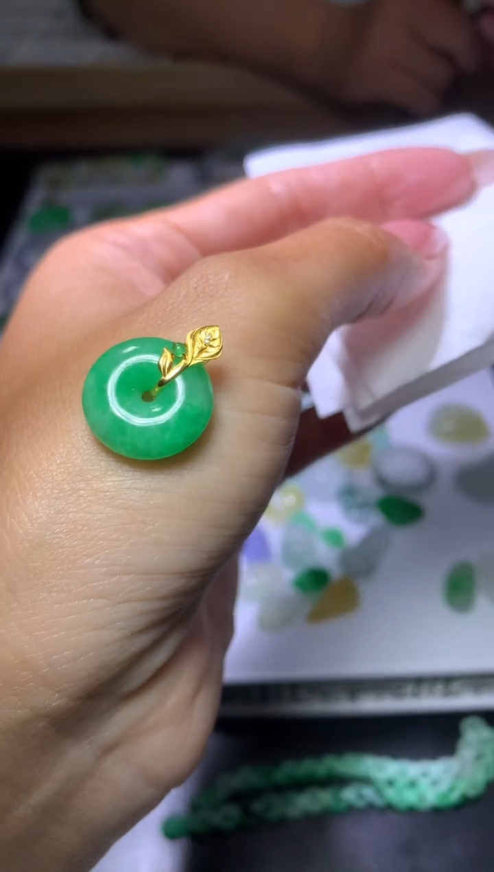 未镶嵌挂件翡翠MXX058430