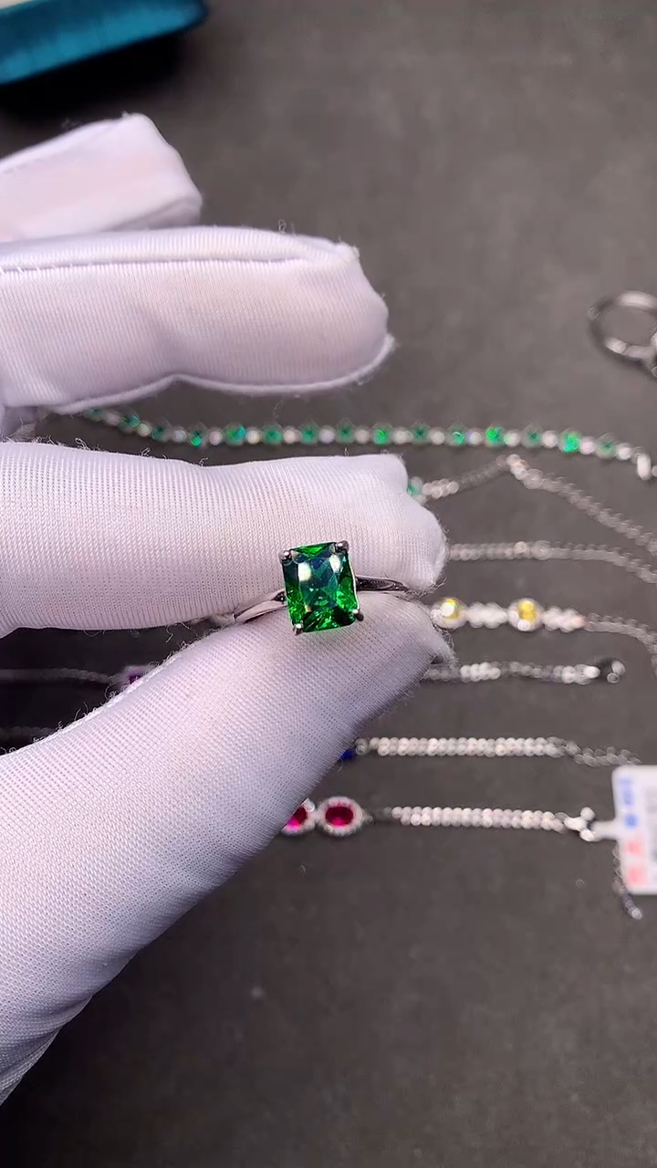 【闪购商品】透辉石戒指银S925镶嵌.....