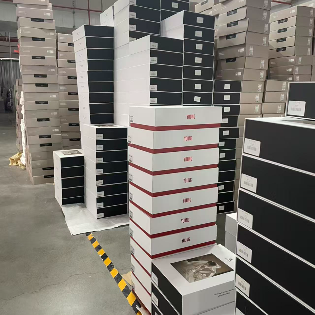 孤品轻奢枕套一对装丨简约高级抱枕套含芯