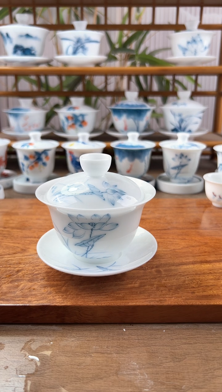 全品高冰素莲150ml三才盖碗