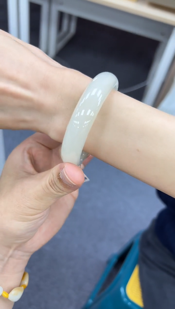 未镶嵌手镯和田玉57  191