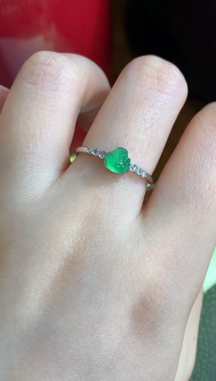 【闪购商品】翡翠戒指18K金镶嵌绿佛公戒指