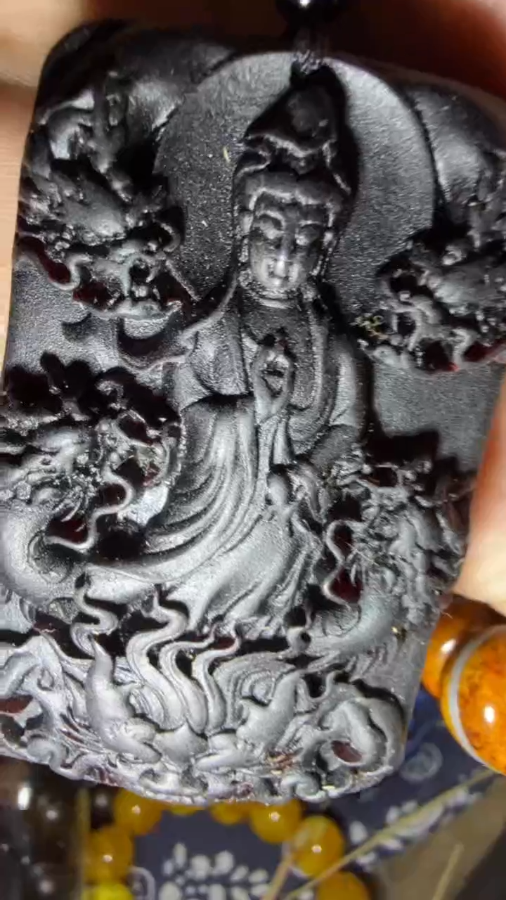 未镶嵌颈饰植物珀闪购高端商品链接