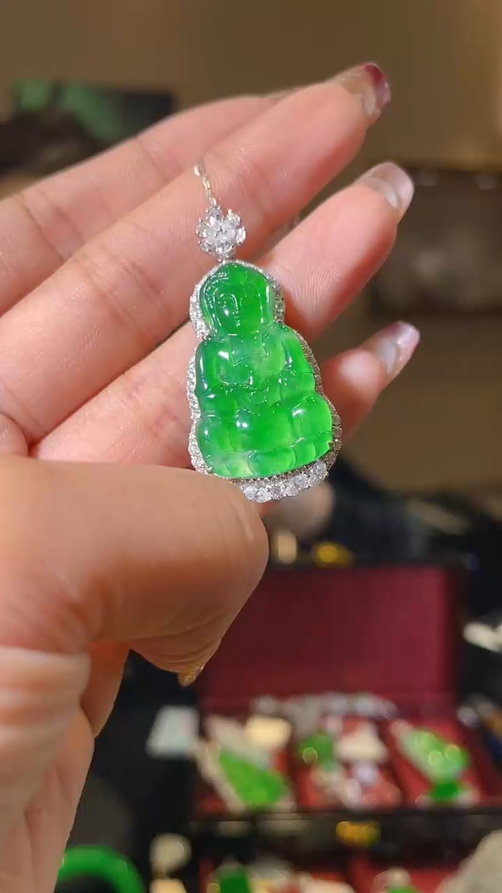 【闪购商品】翡翠吊坠(不含链)18K金镶嵌天然翡翠A货
