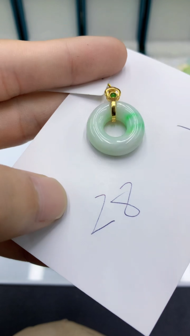 颈饰未镶嵌翡翠翡翠