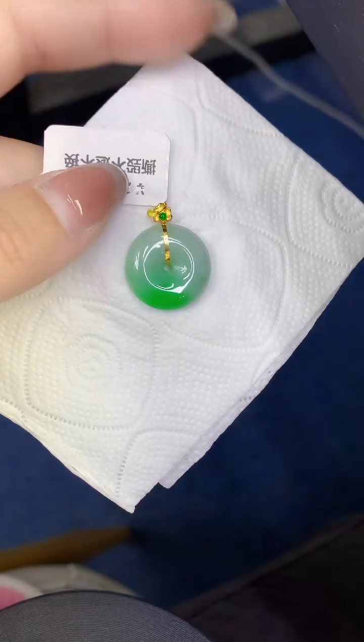 颈饰18K金镶嵌翡翠缅甸天然翡翠a货