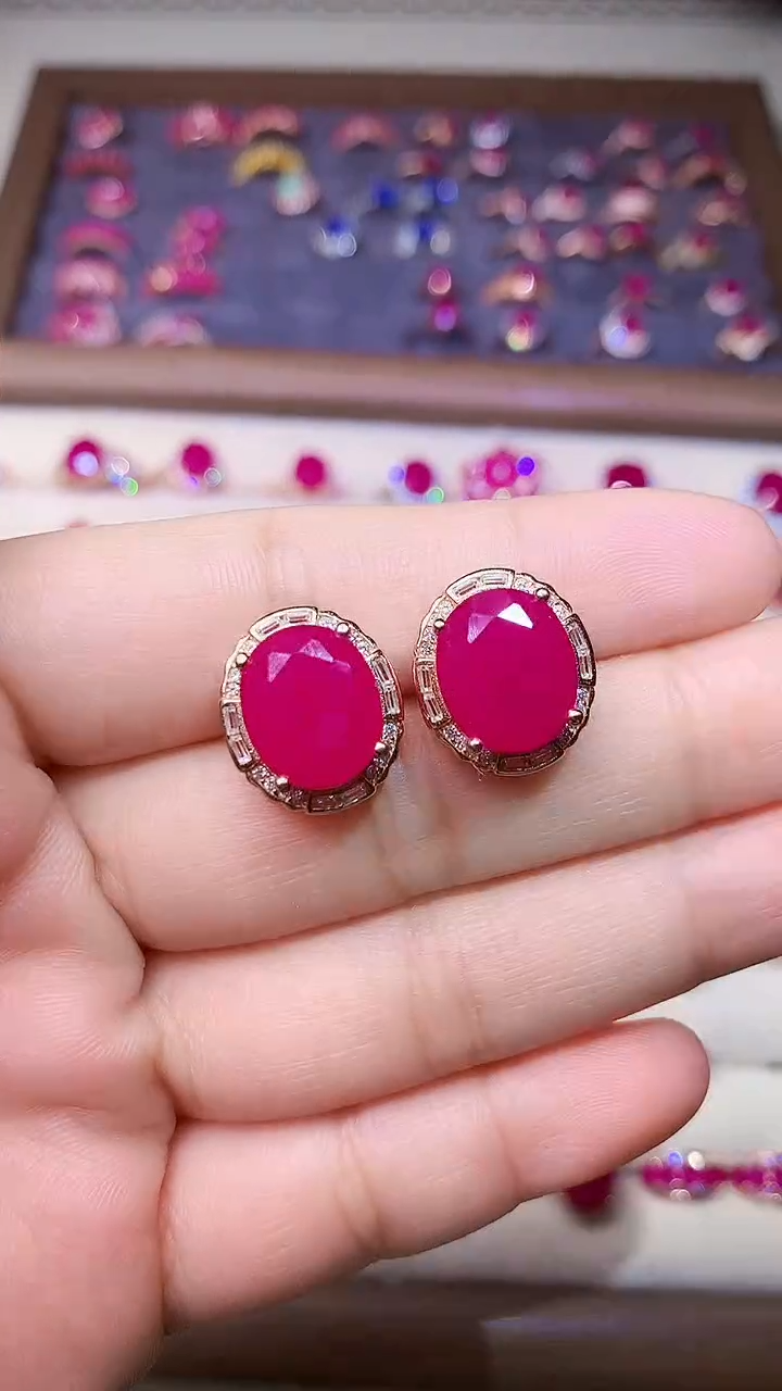 【闪购商品】红宝石耳饰银S925镶嵌00000