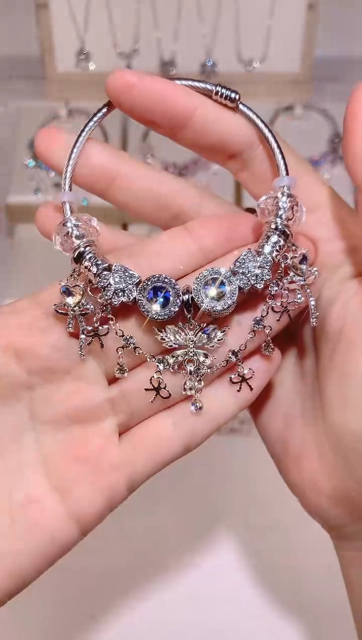 无铜合金炫彩设计款成品，库存1~