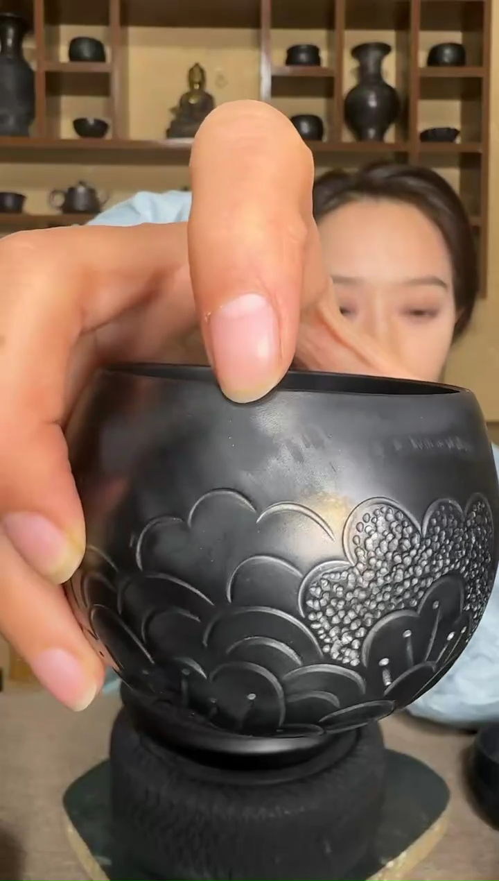 神农黑陶牡丹主人杯微瑕