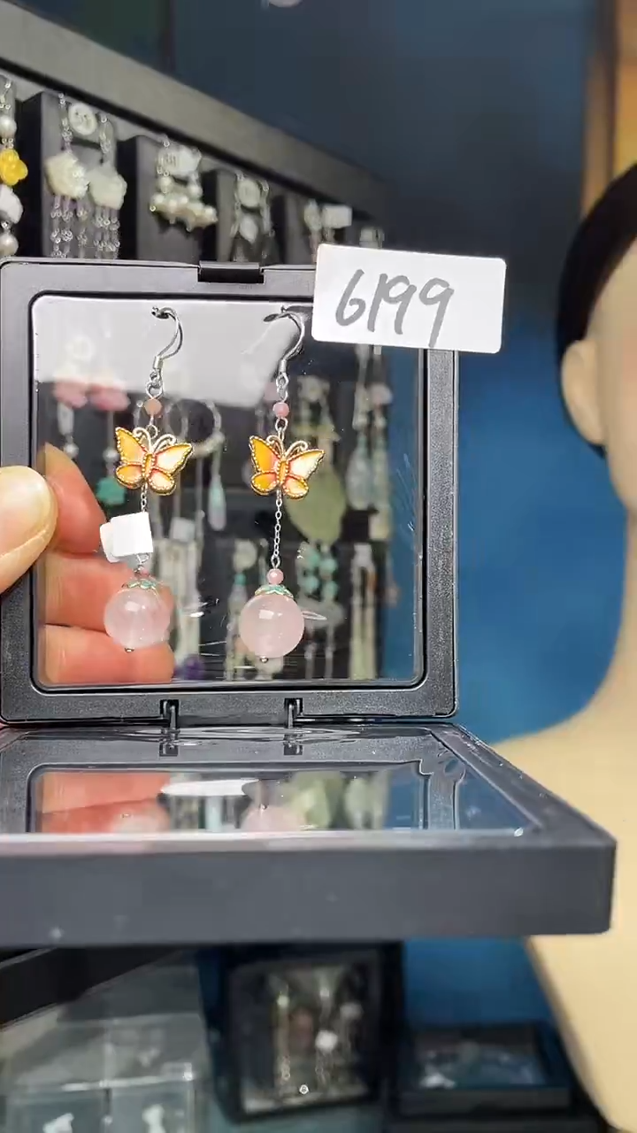 未镶嵌耳饰水晶喜欢拍