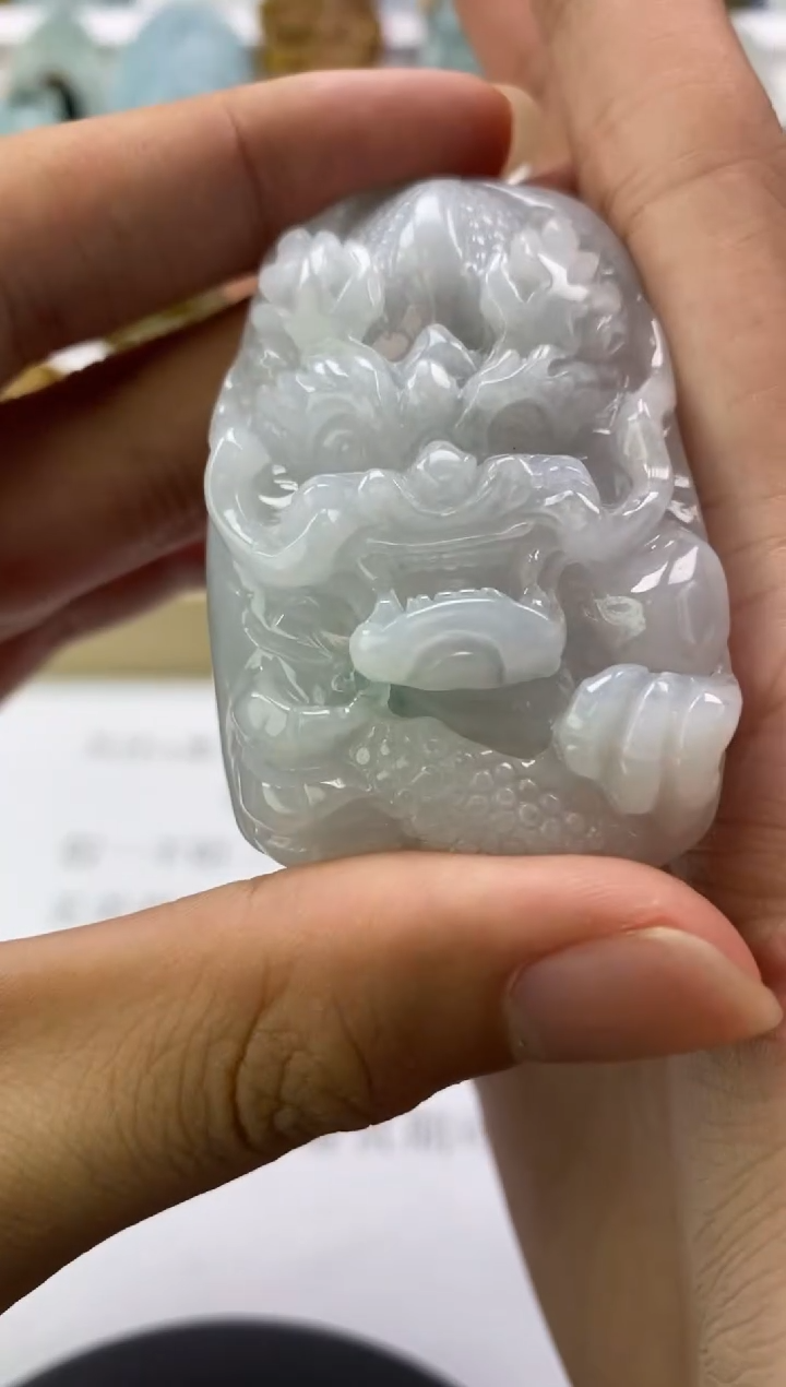 翡翠未镶嵌颈饰大**行天然翡翠