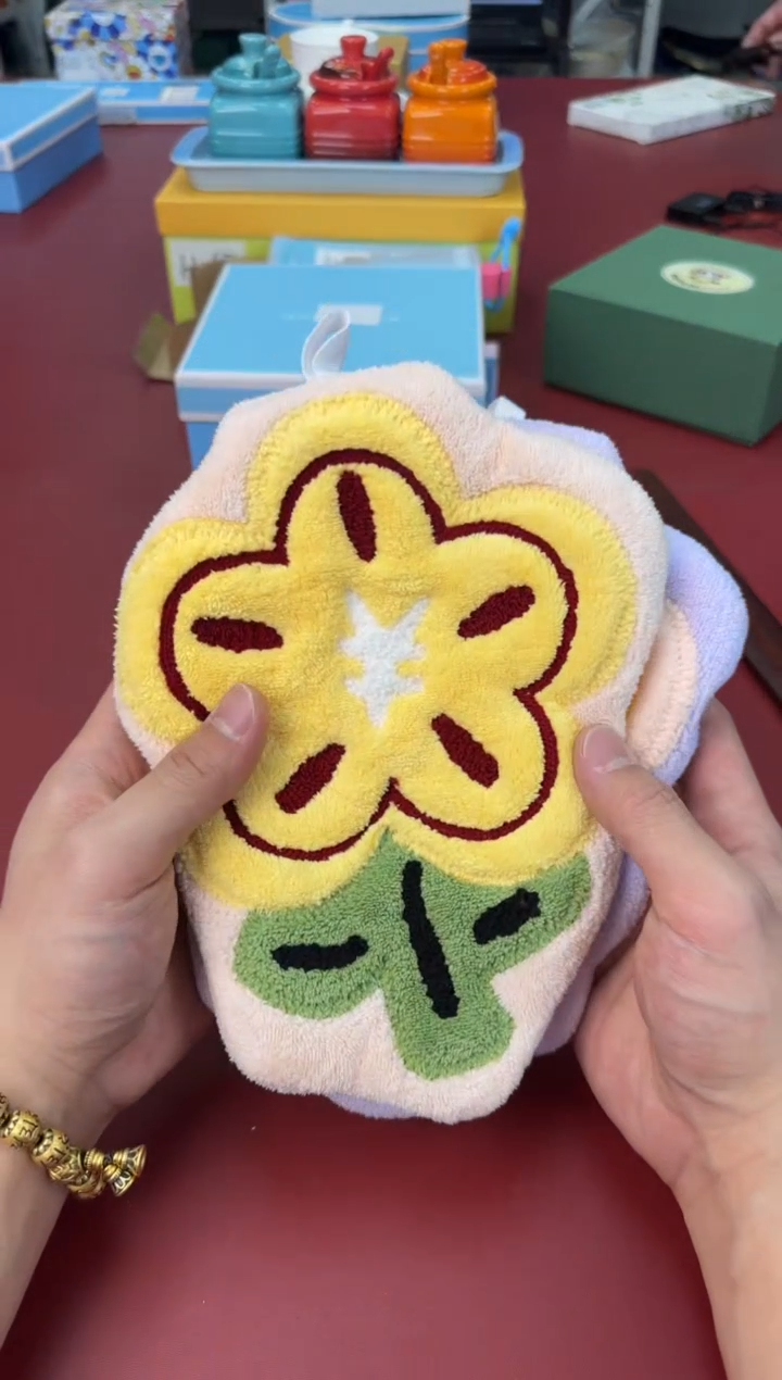 【闪购商品】瓷片新号开播全场漏@@CC76+CC75