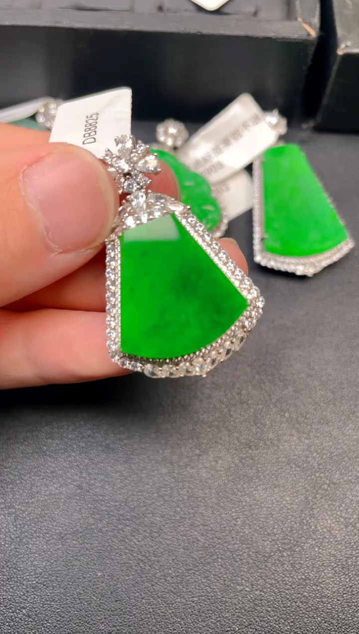 吊坠(不含链)银S925镶嵌翡翠吊坠