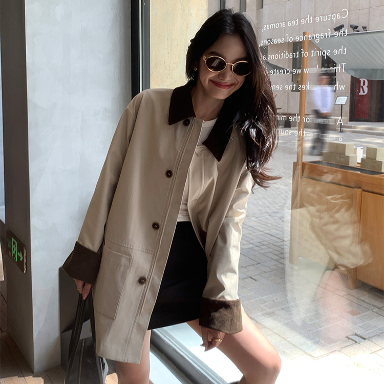2025年设计感撞色拼接风衣外套女新款翻领宽松复古中长款大衣