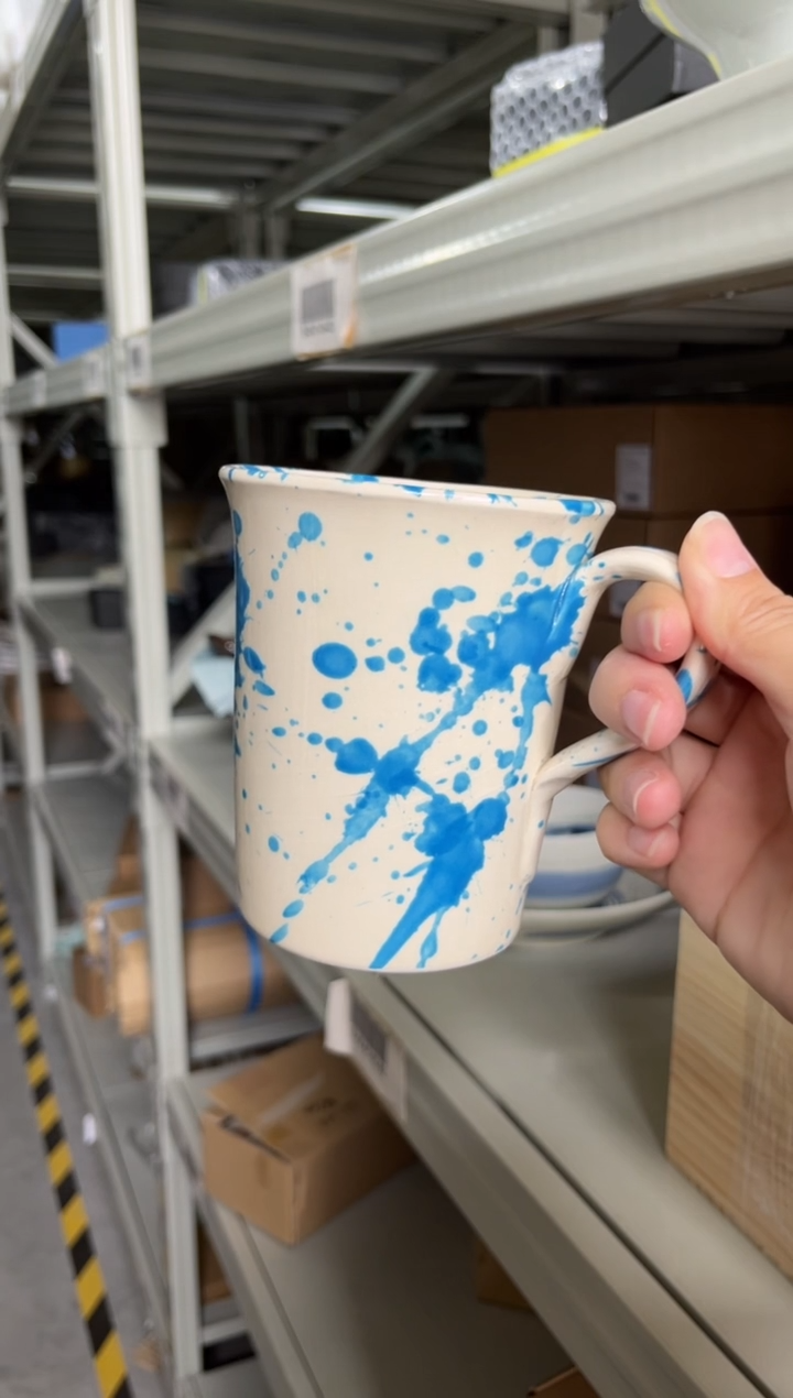 瓷片微瑕不退换-彩色泼墨马克杯（天蓝350ml）-把手有轻微裂纹