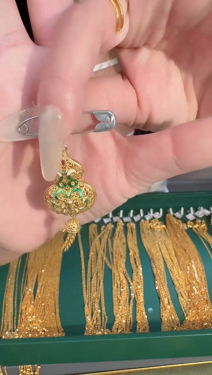 流苏葫芦吊坠2.60 （附带礼盒包装）