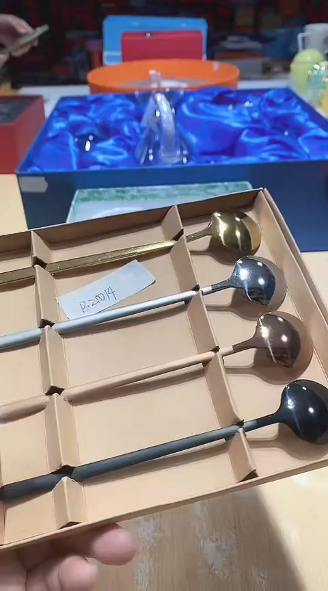 瓷片生活的本意就是开心@@1