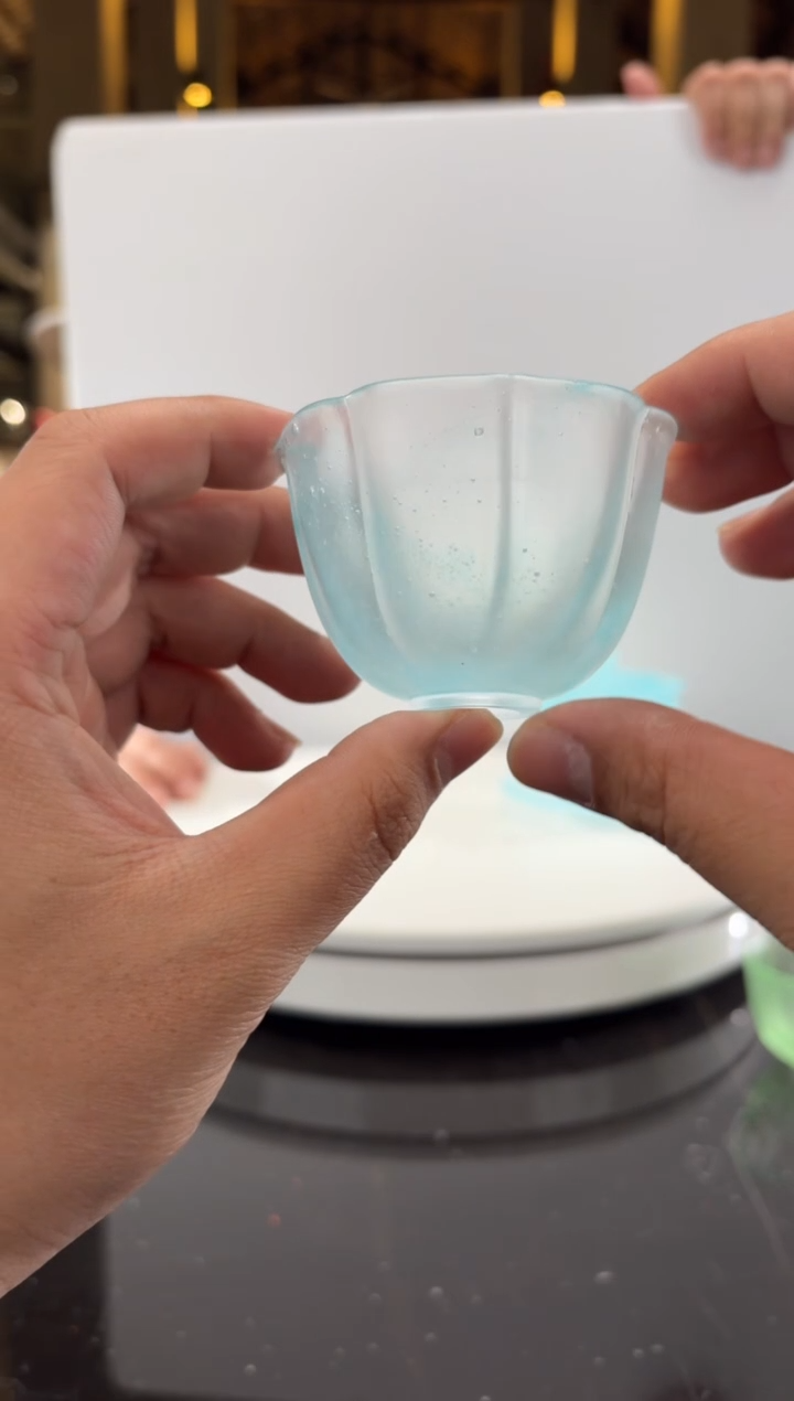 摆件群青葵口杯子